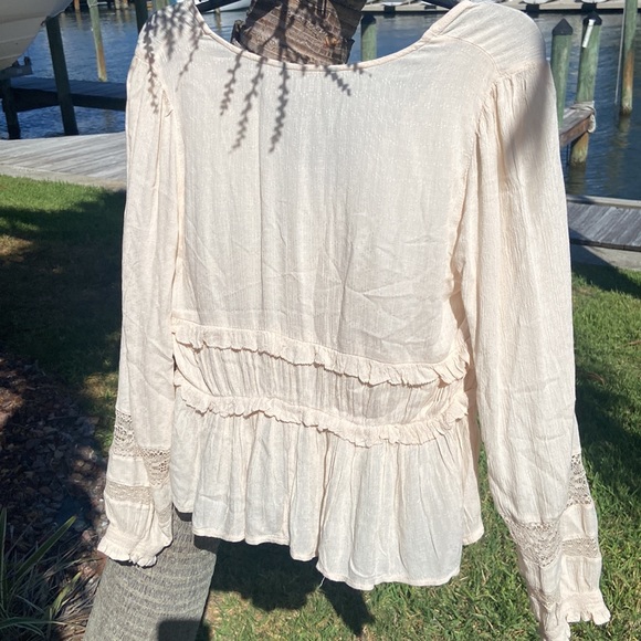 AE Top - Picture 5 of 6